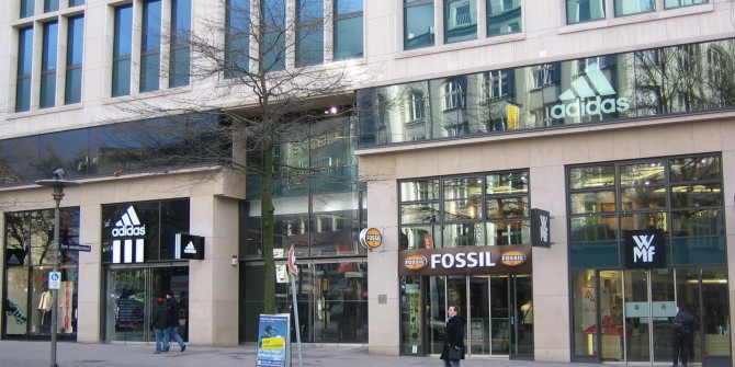 REVITALISIERUNG BÜRO- UND GESCHÄFTSHAUS